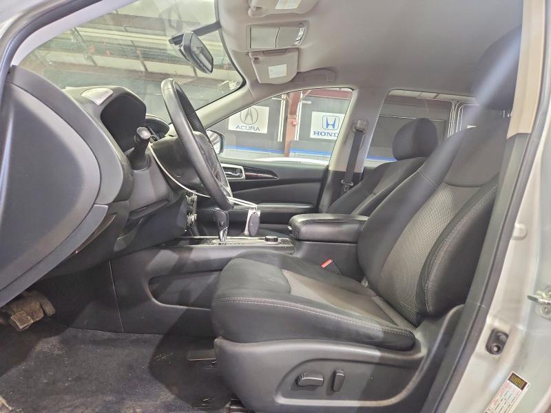 2018 Nissan Pathfinder sv