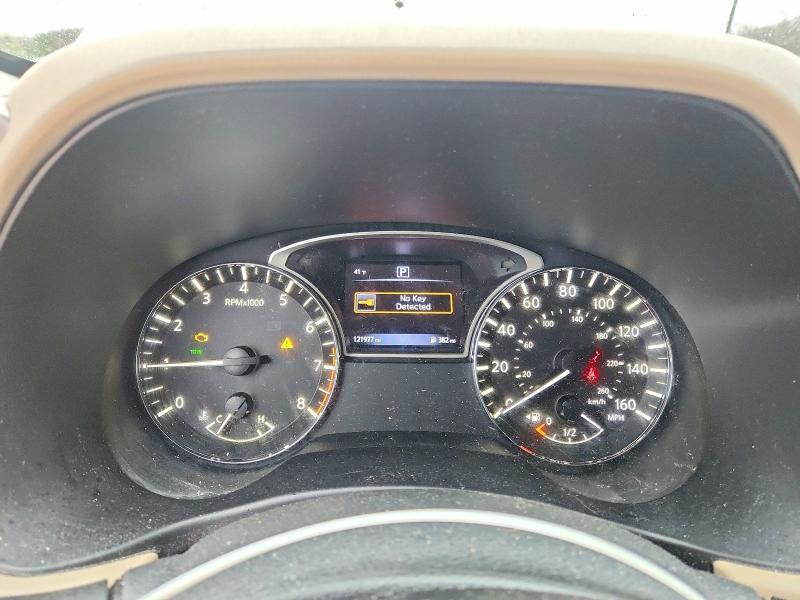 2017 Nissan Pathfinder sv