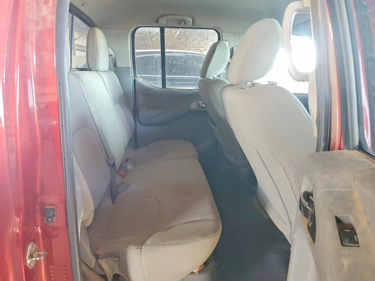 2018 Nissan Frontier SV