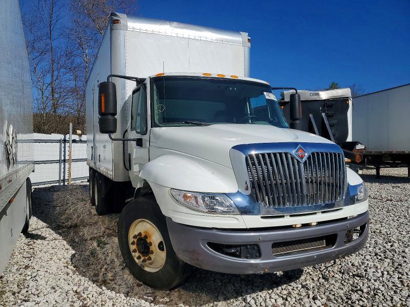 2019 International 4400 BOX Truck