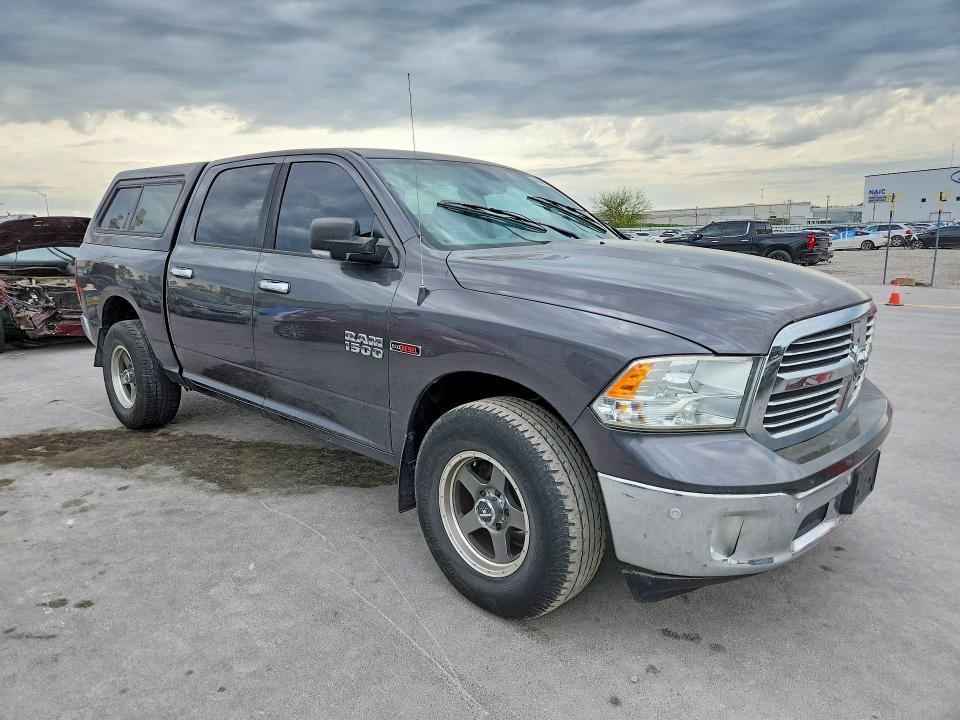 2015 Dodge RAM 1500 SLT