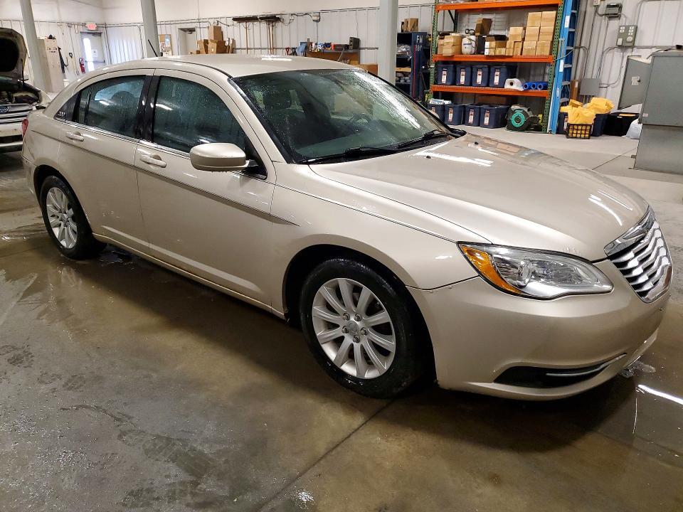 2014 Chrysler 200 lx