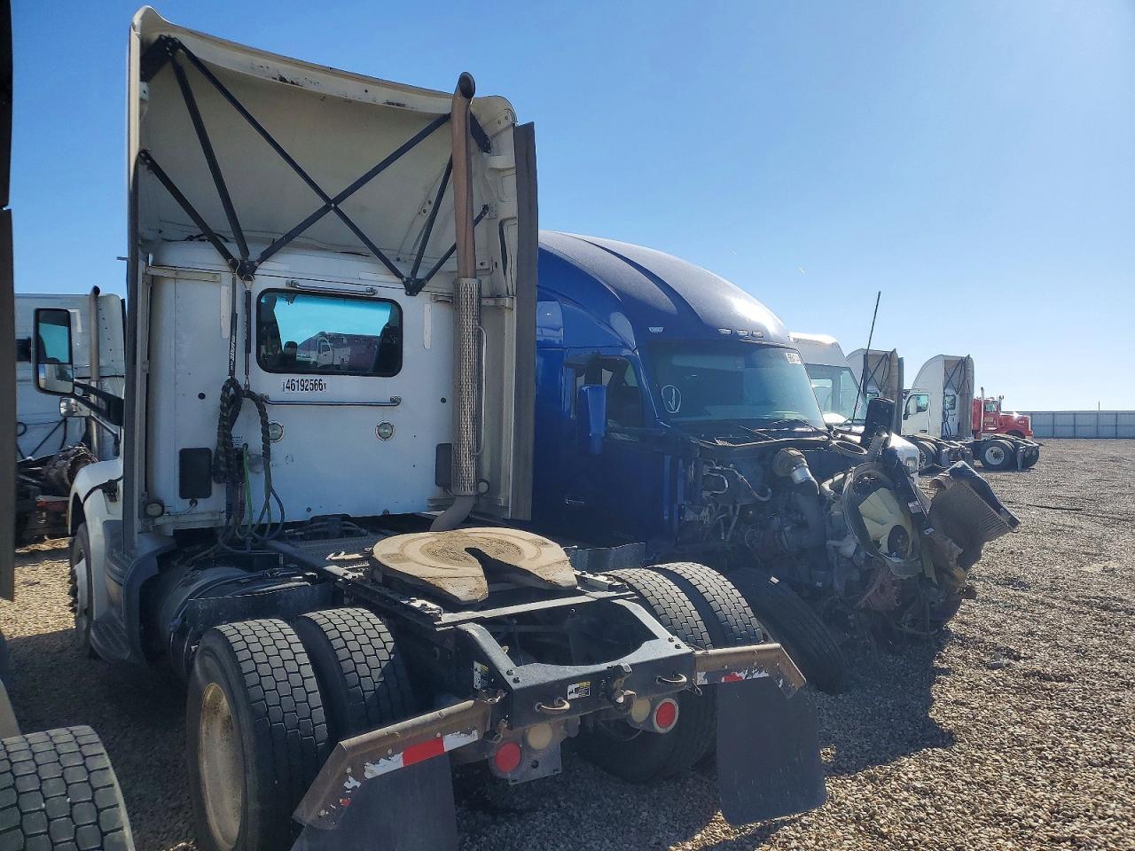 2019 Peterbilt 579 Semi Truck