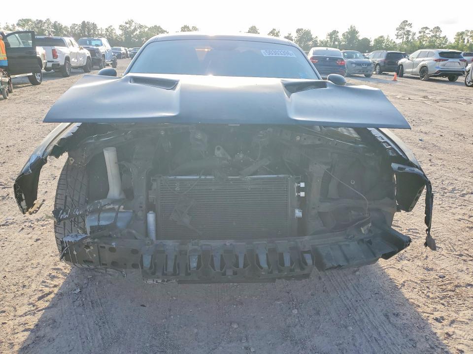 2015 Dodge Challenger sxt Plus
