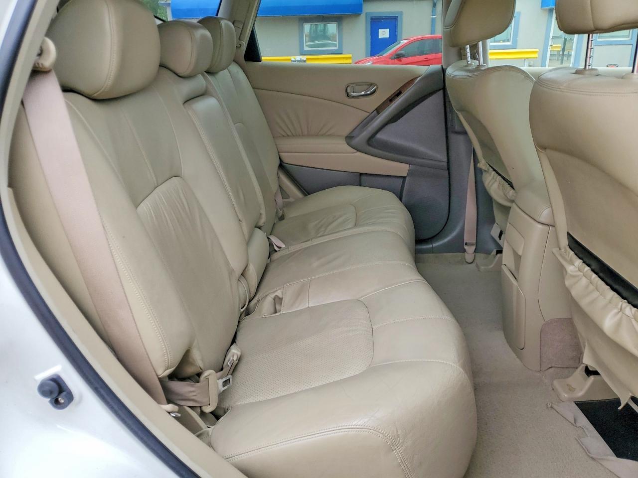 2010 Nissan Murano s