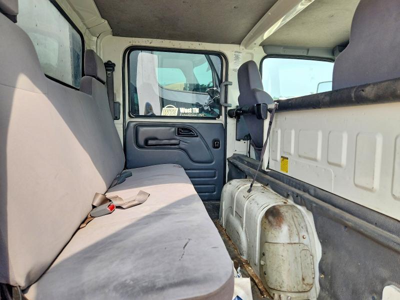 2017 Isuzu NPR HD BOX Truck