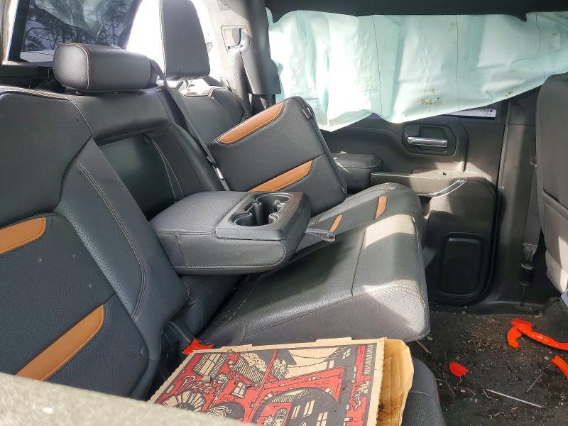 2022 GMC Sierra K2500 AT4