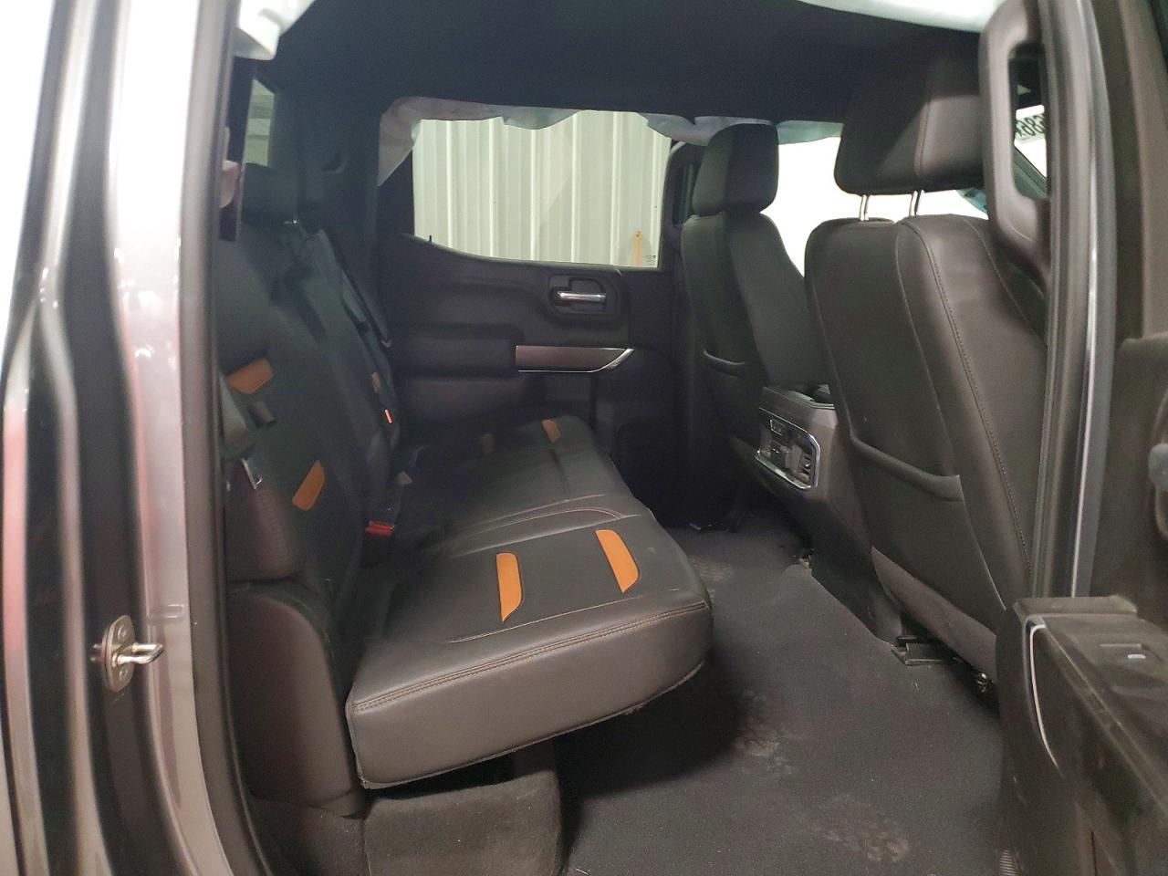 2021 GMC Sierra K1500 AT4