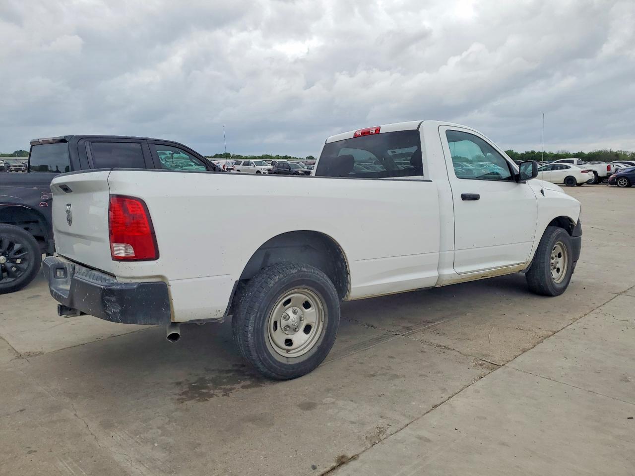 2023 Dodge RAM 1500 Classic Tradesman