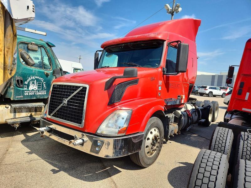 2007 Volv O VNL Semi Truck