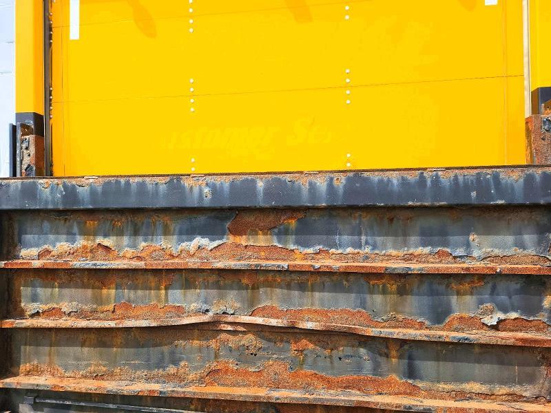 2017 GMC Savana box Truck