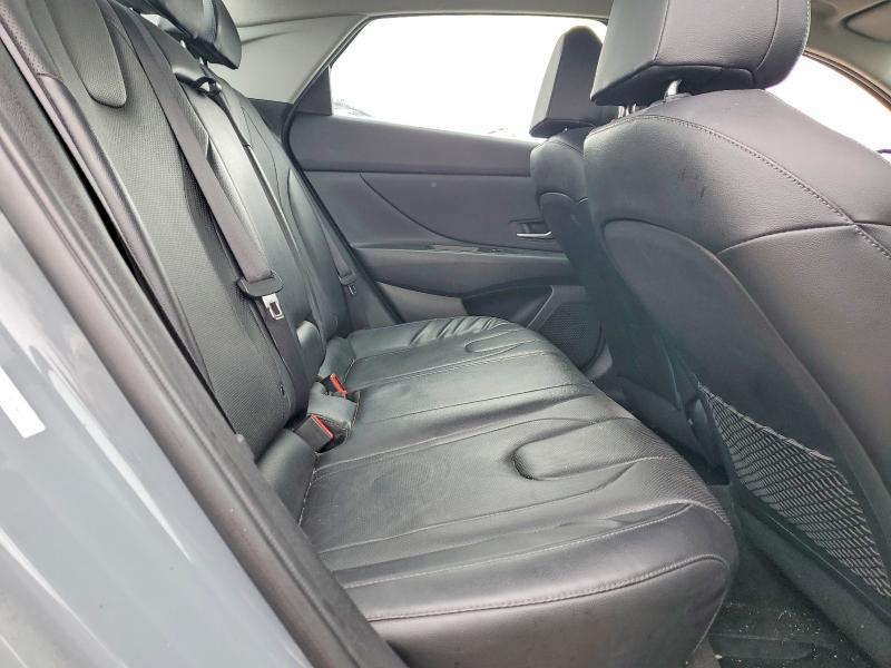 2022 Hyundai Elantra Limited