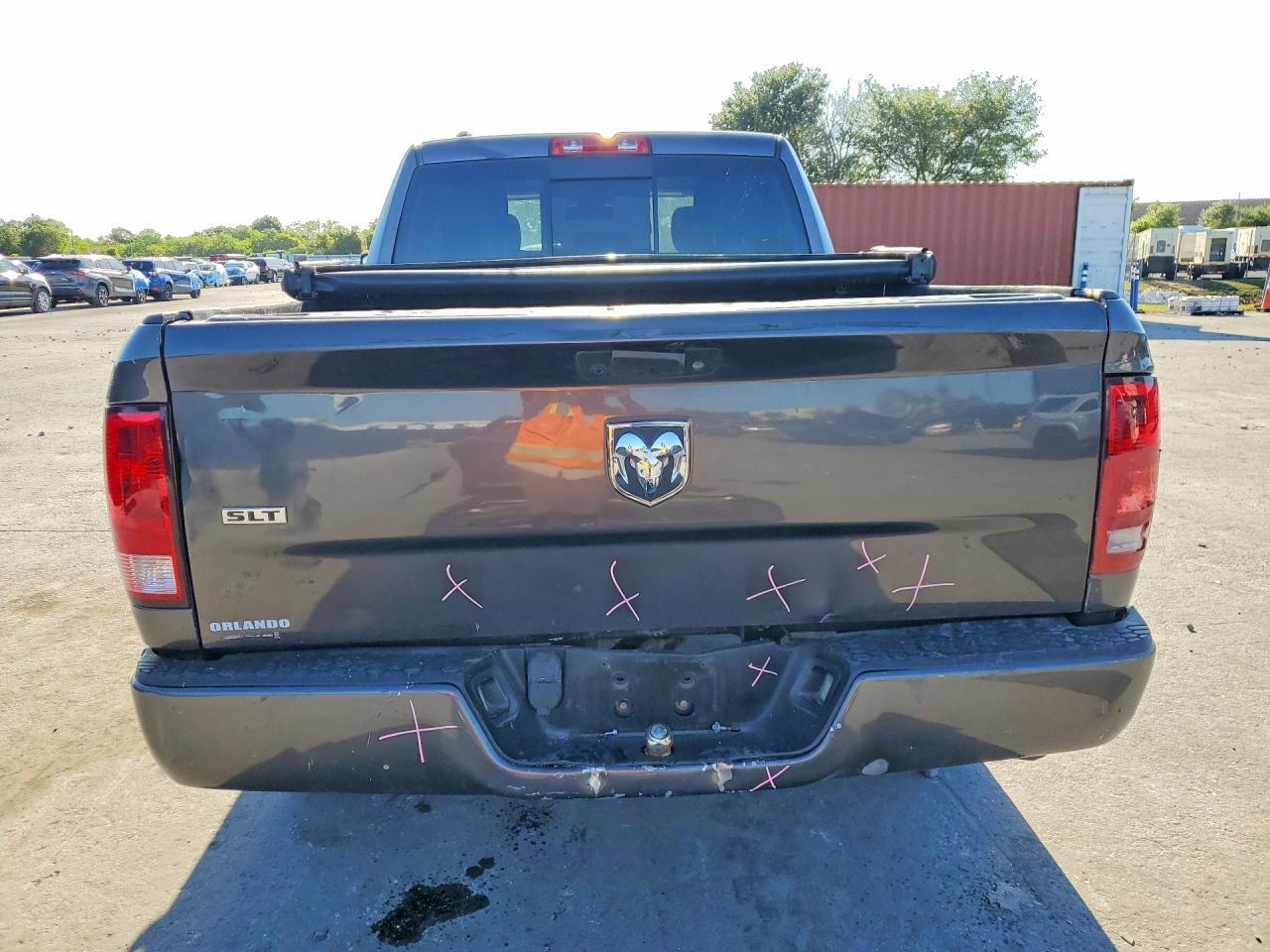 2015 Dodge RAM 1500 SLT