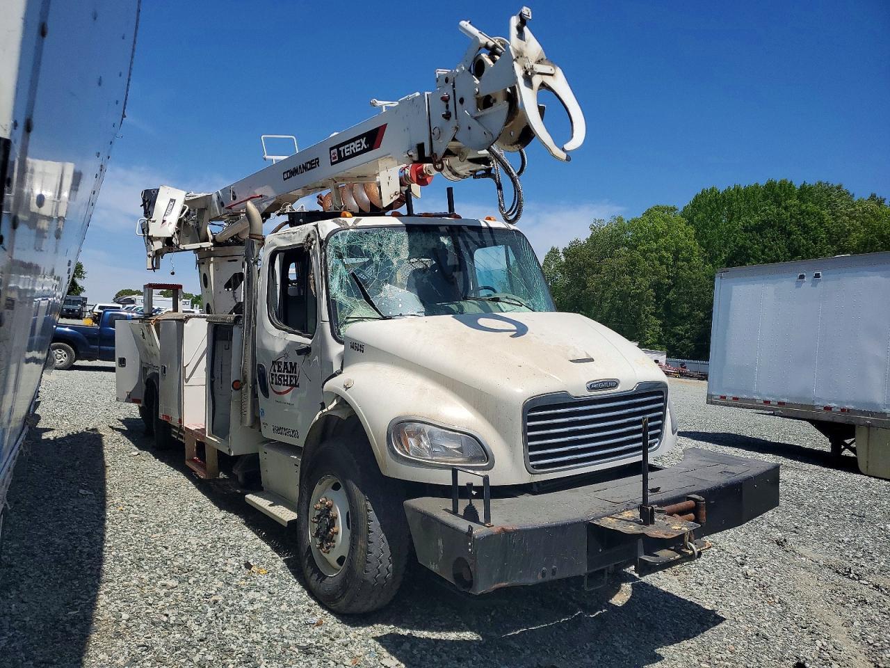 2022 Freigliner 2022 Freightliner Business Class M2 Digger Derrick