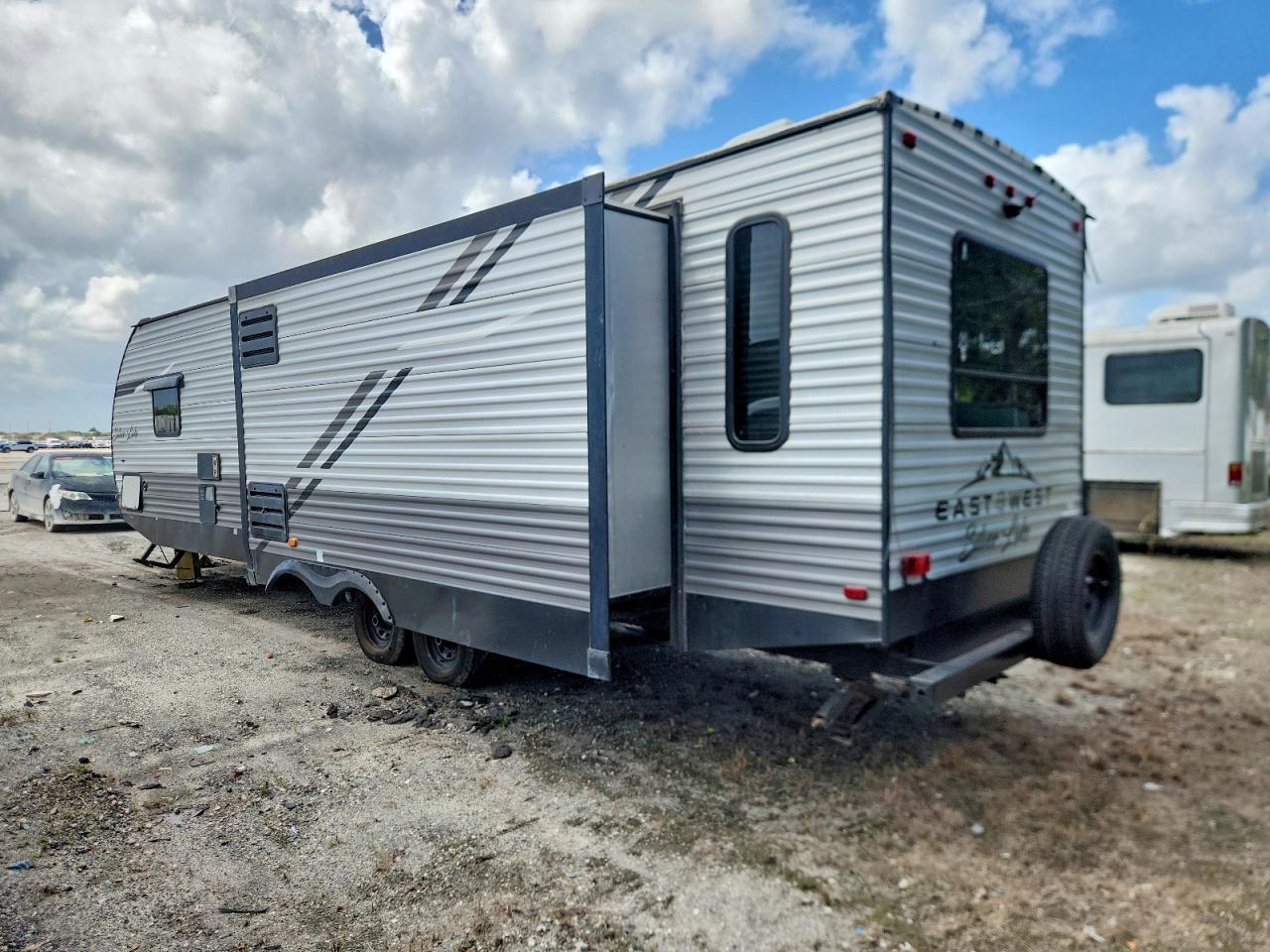 2021 Forest River Silver Lake Camper