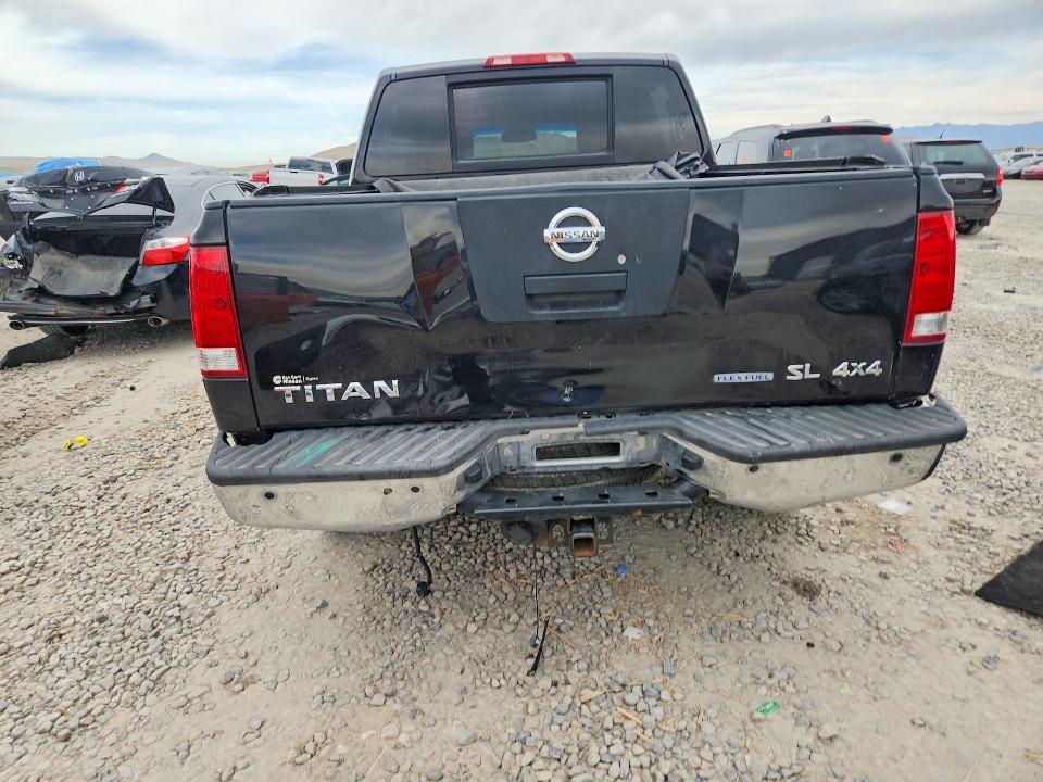 2012 Nissan Titan SV
