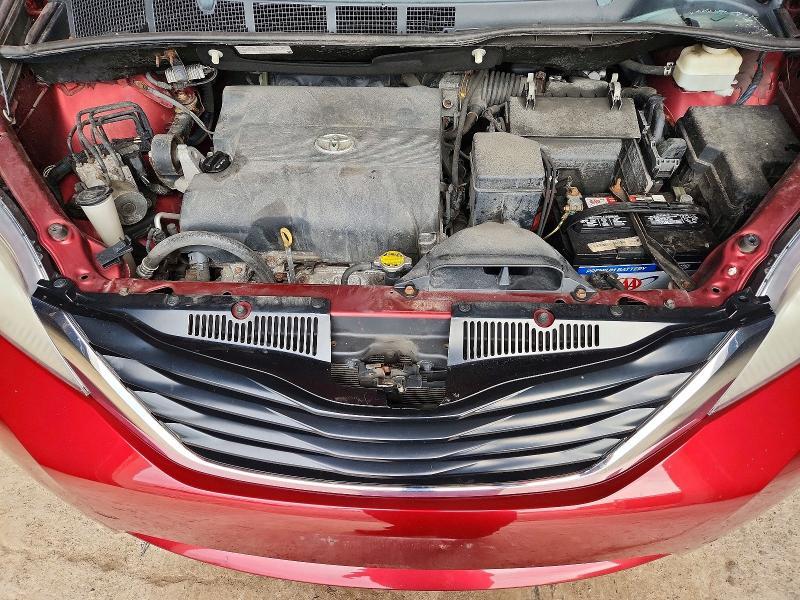 2014 Toyota Sienna le