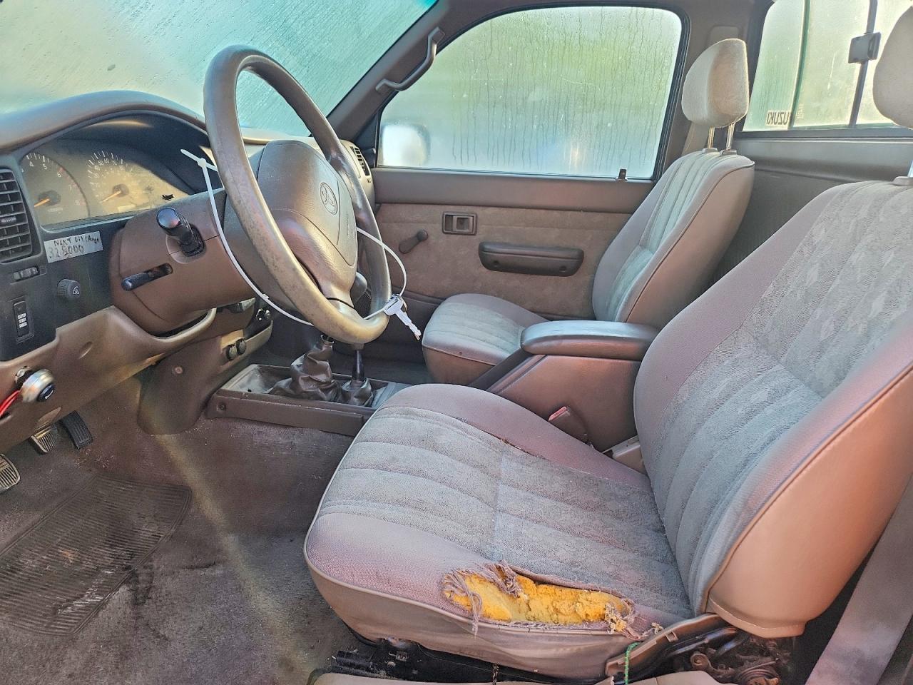 2000 Toyota Tacoma Base