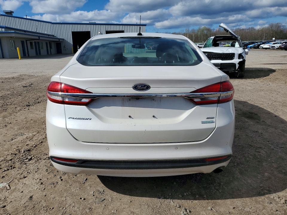 2017 Ford Fusion se