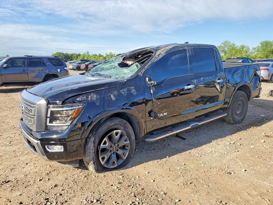 2024 Nissan Titan SV