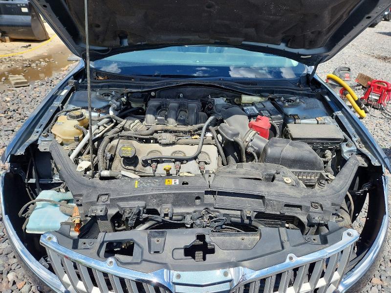 2011 Lincoln Townhouse MKZ