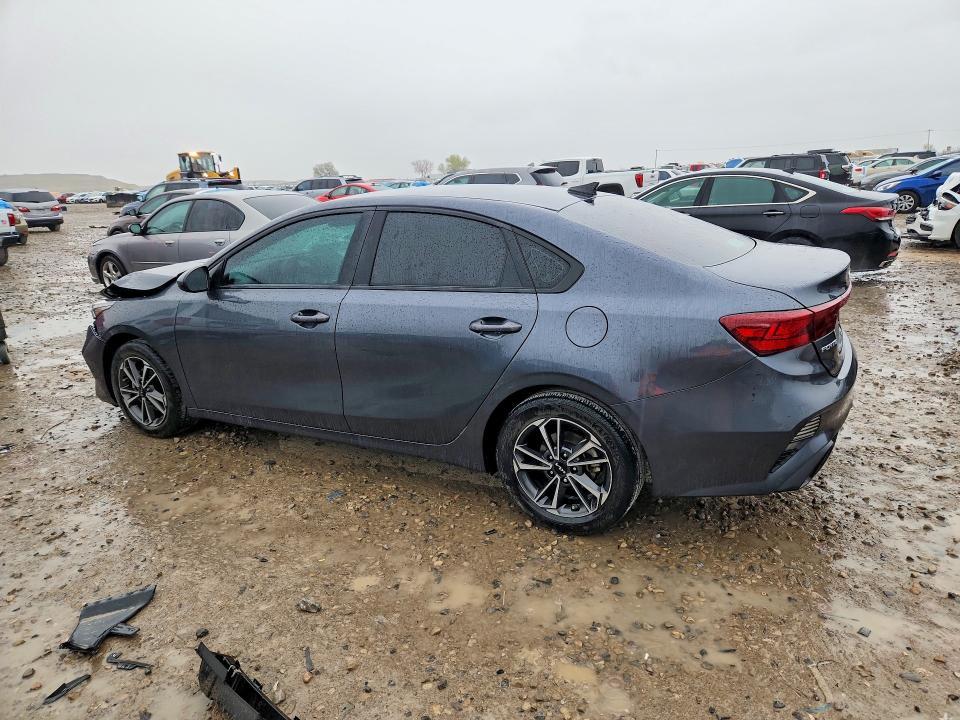 2022 KIA Forte lxs