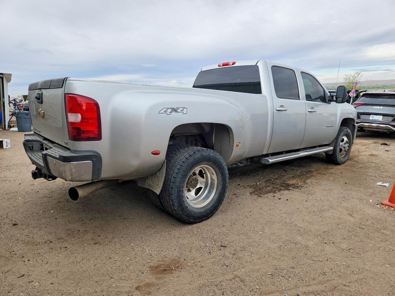 2013 Chevrolet Silverado K3500 LTZ
