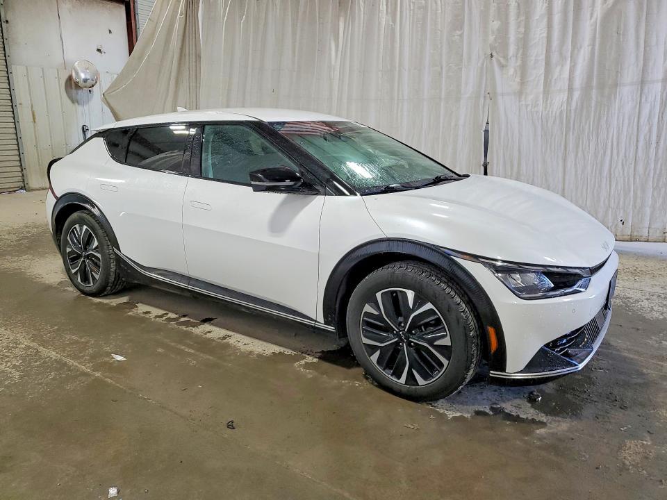 2024 KIA EV6 Wind