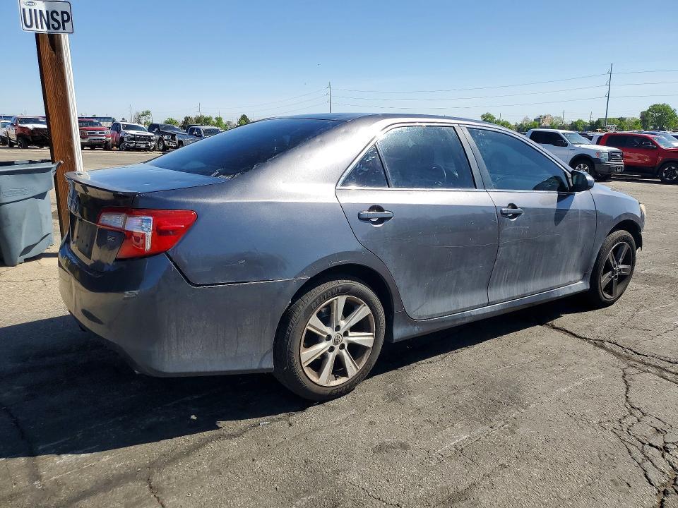 2014 Toyota Camry se