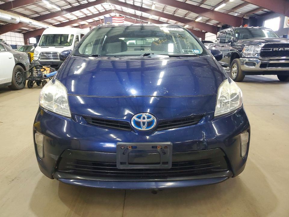 2015 Toyota Prius two