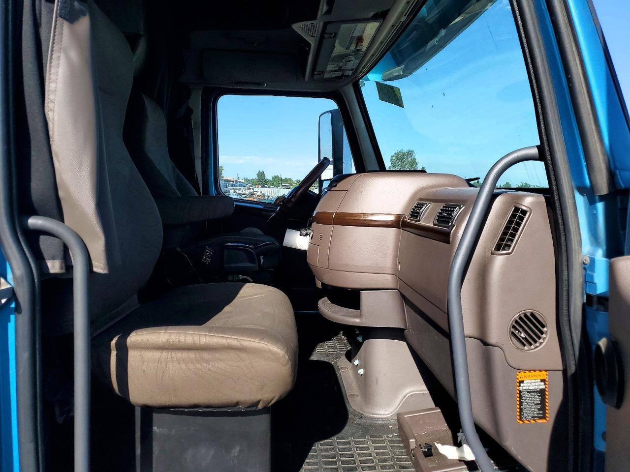 2015 Volvo VN VNL