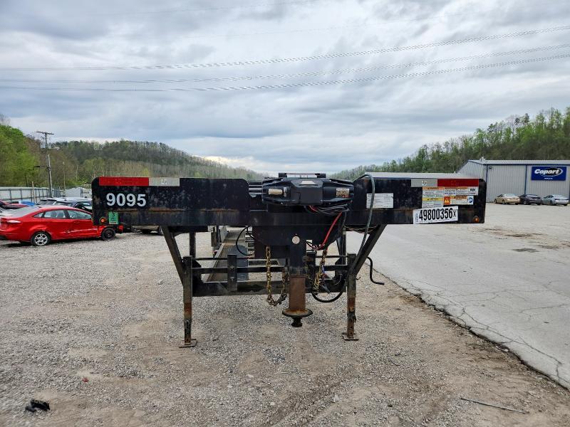 2022 Texas Bragg 2022  Carhauler-Car Carrier