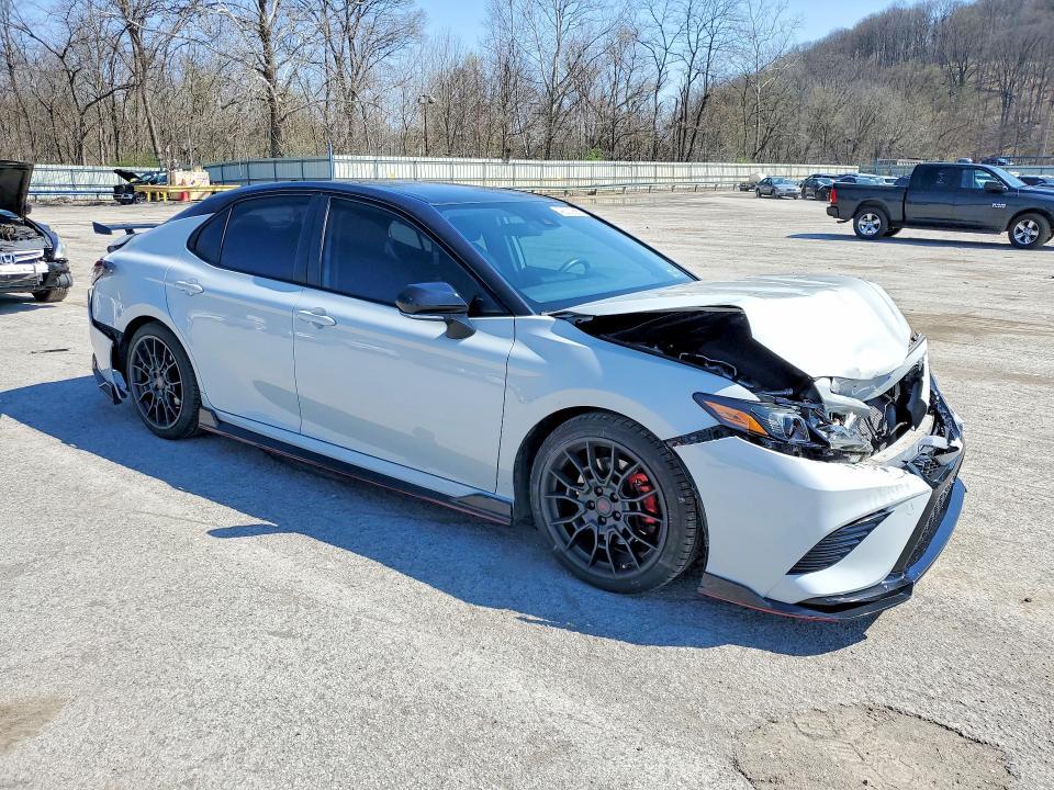 2021 Toyota Camry trd