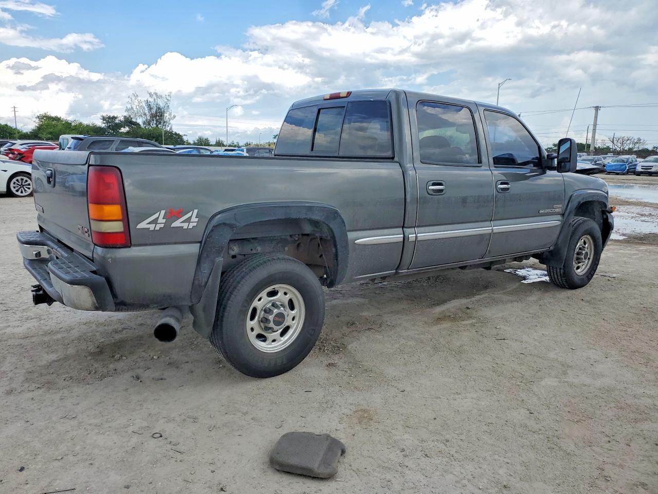 2002 GMC Sierra K2500 Heavy Duty