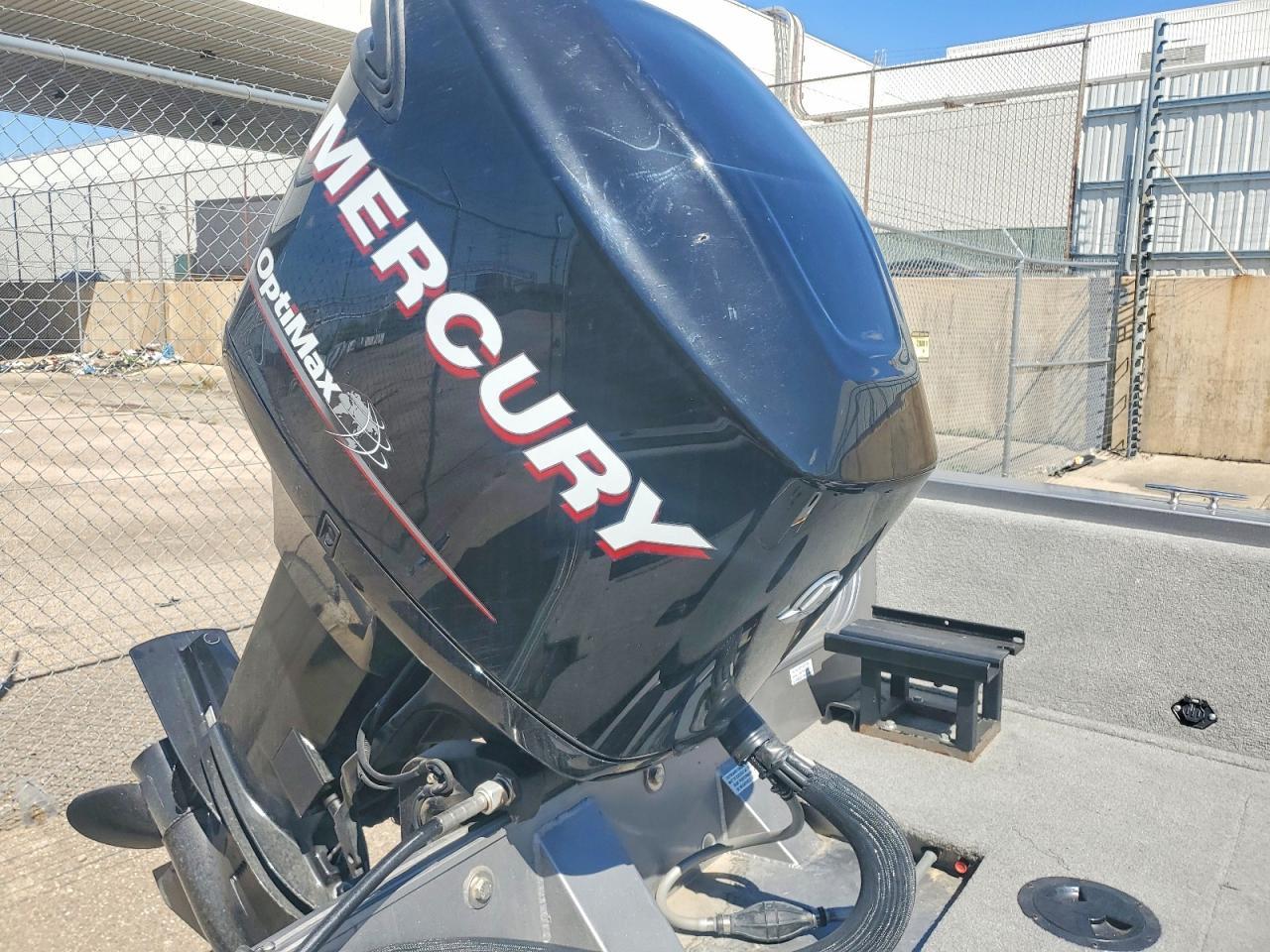 2008 Crescent 1850 Fish Hawk SC