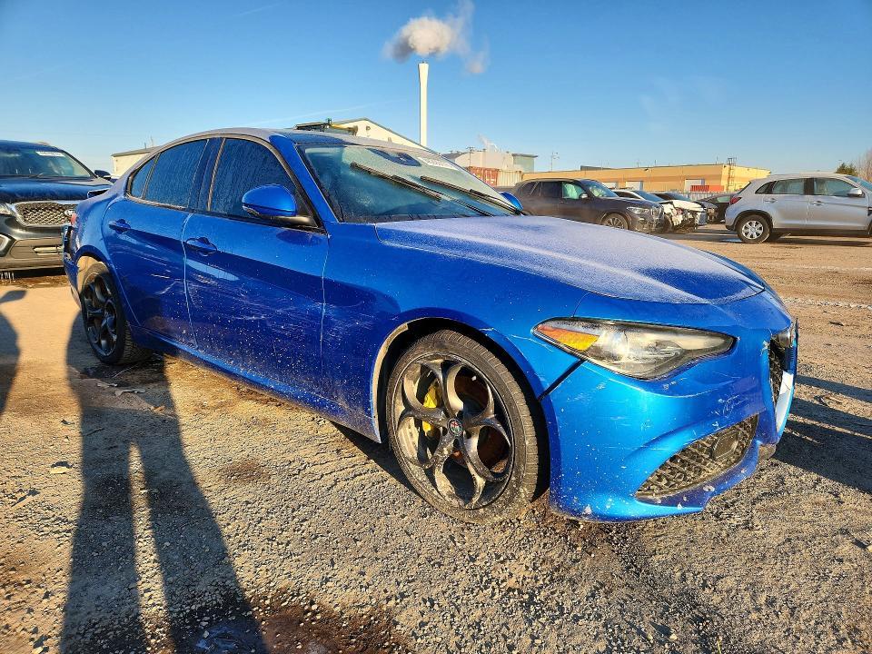 2018 Alfa Romeo Giulia ti Q4