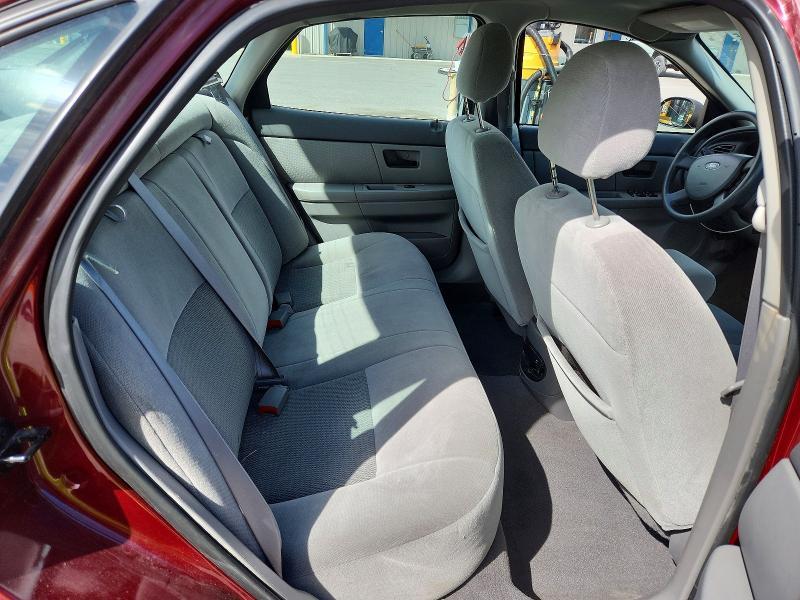 2005 Ford Taurus se