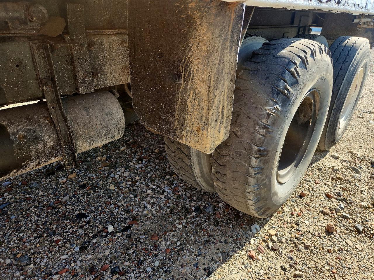 2002 Mack RB688S Dump Truck