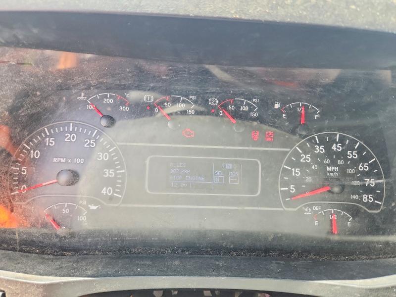 2019 International MV607 BOX Truck