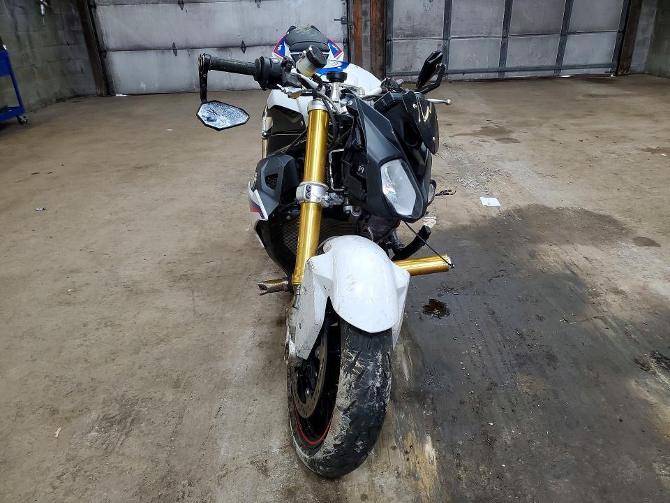 2021 BMW S 1000 R