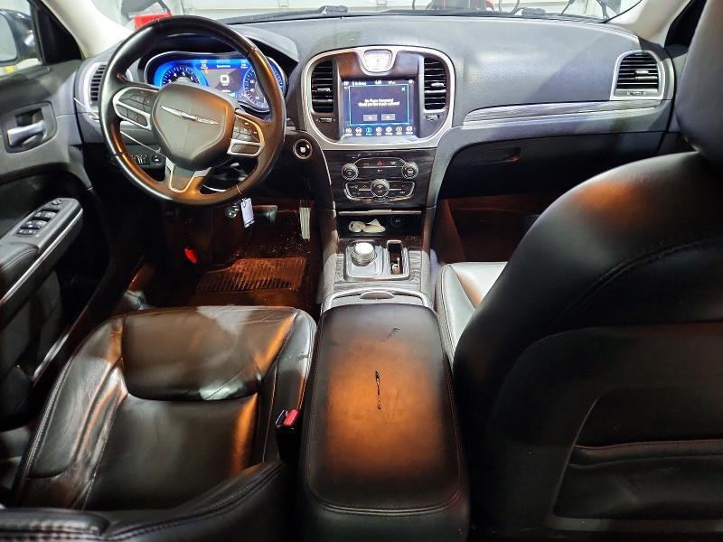 2018 Chrysler 300 Touring