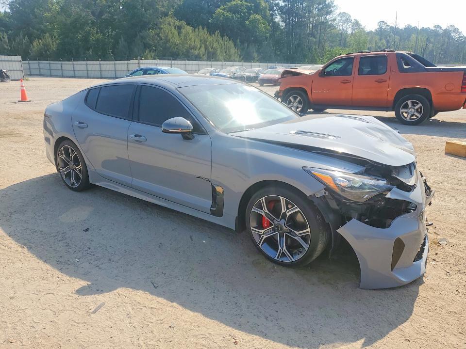 2019 KIA Stinger GT1