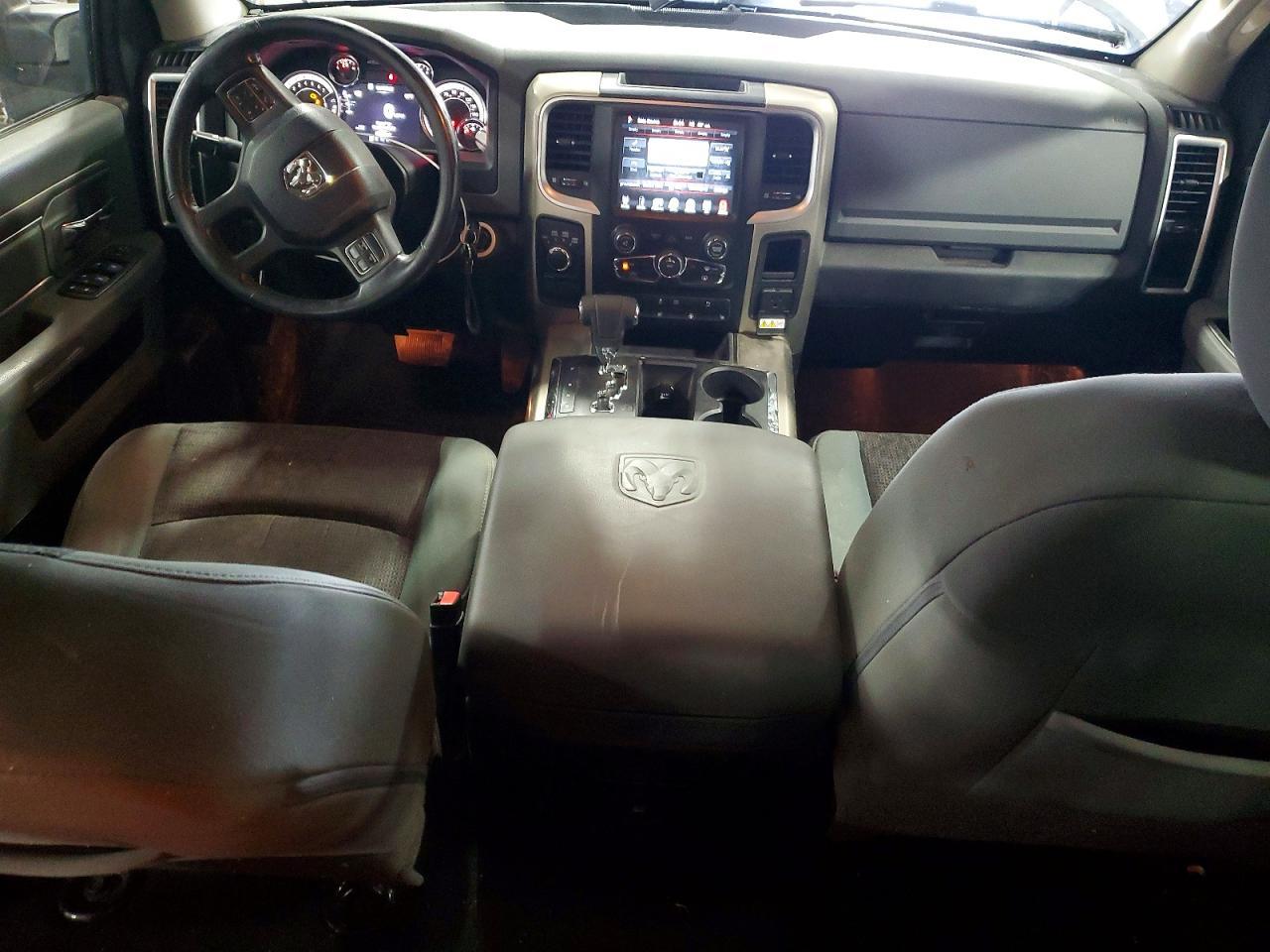 2013 Dodge RAM 1500 SLT