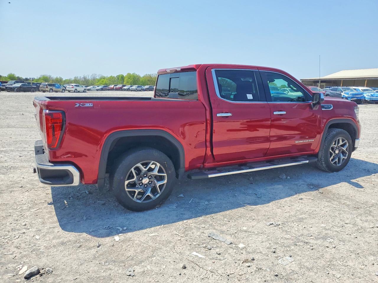 2024 GMC Sierra K1500 SLT