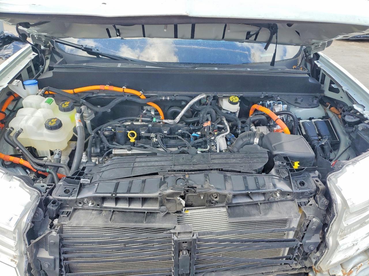 2022 Ford Maverick XL