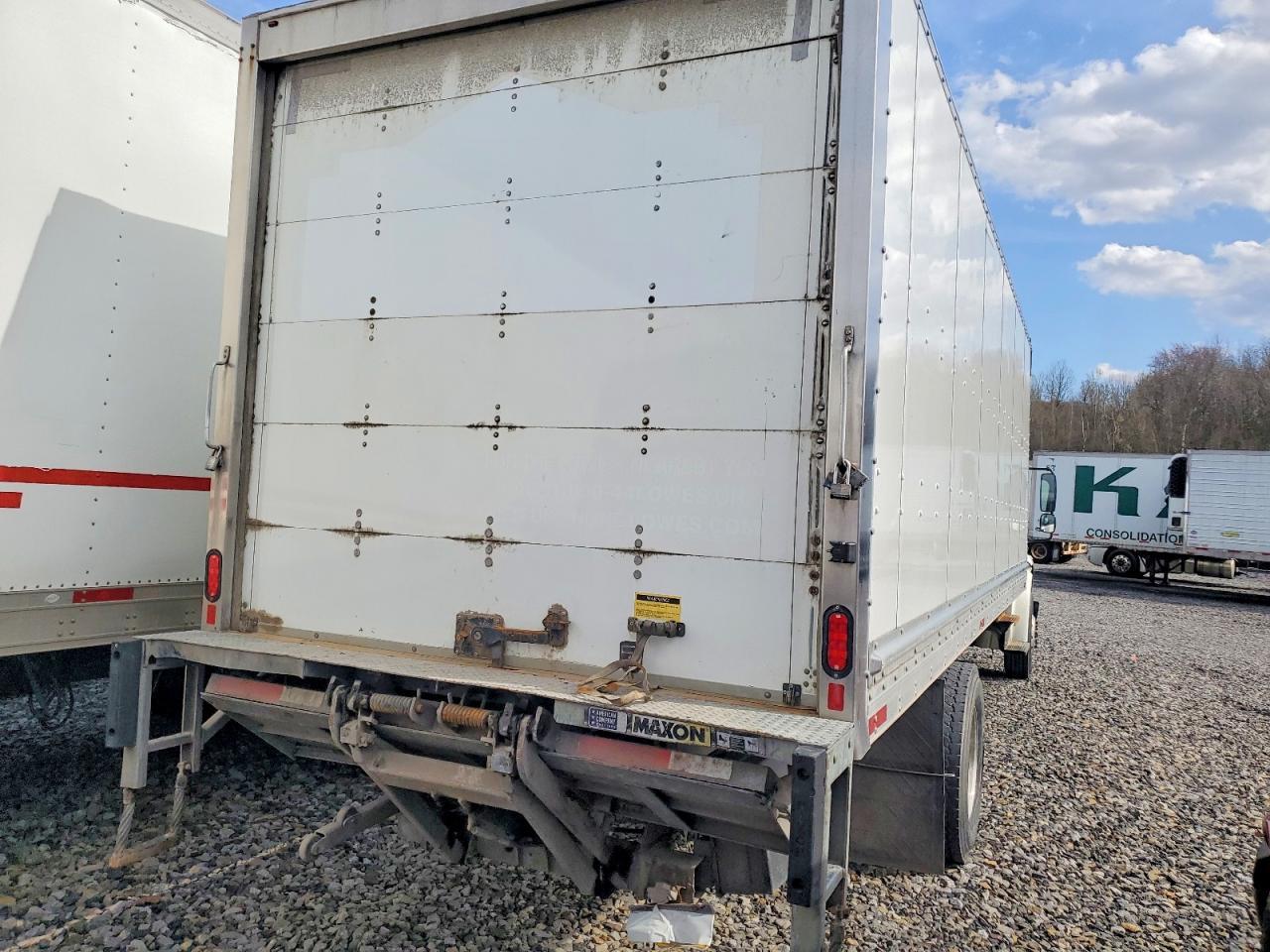 2020 Freigliner 2020 Freightliner Business Class M2 BOX Truck