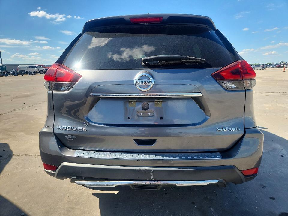 2018 Nissan Rogue sv