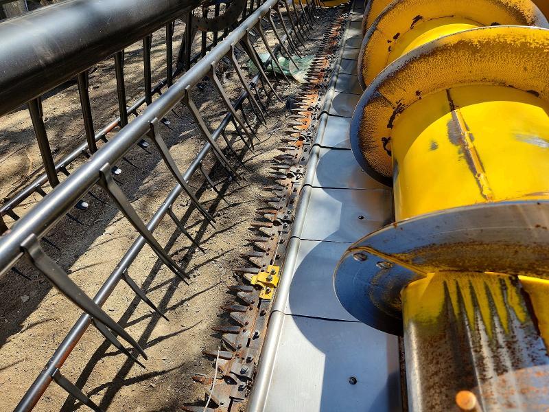 2012 New Holland 2012 Newholland 740CF Flex Draper Head