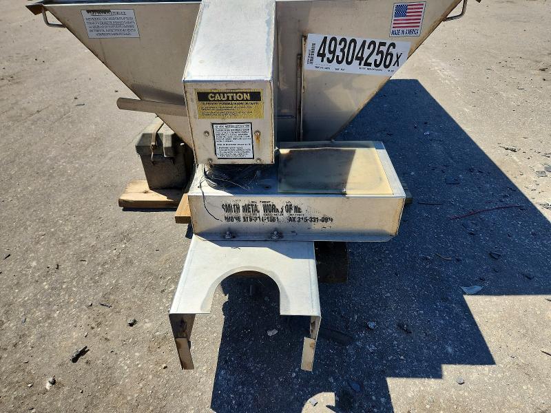 2000 Smithco Salt Spreader