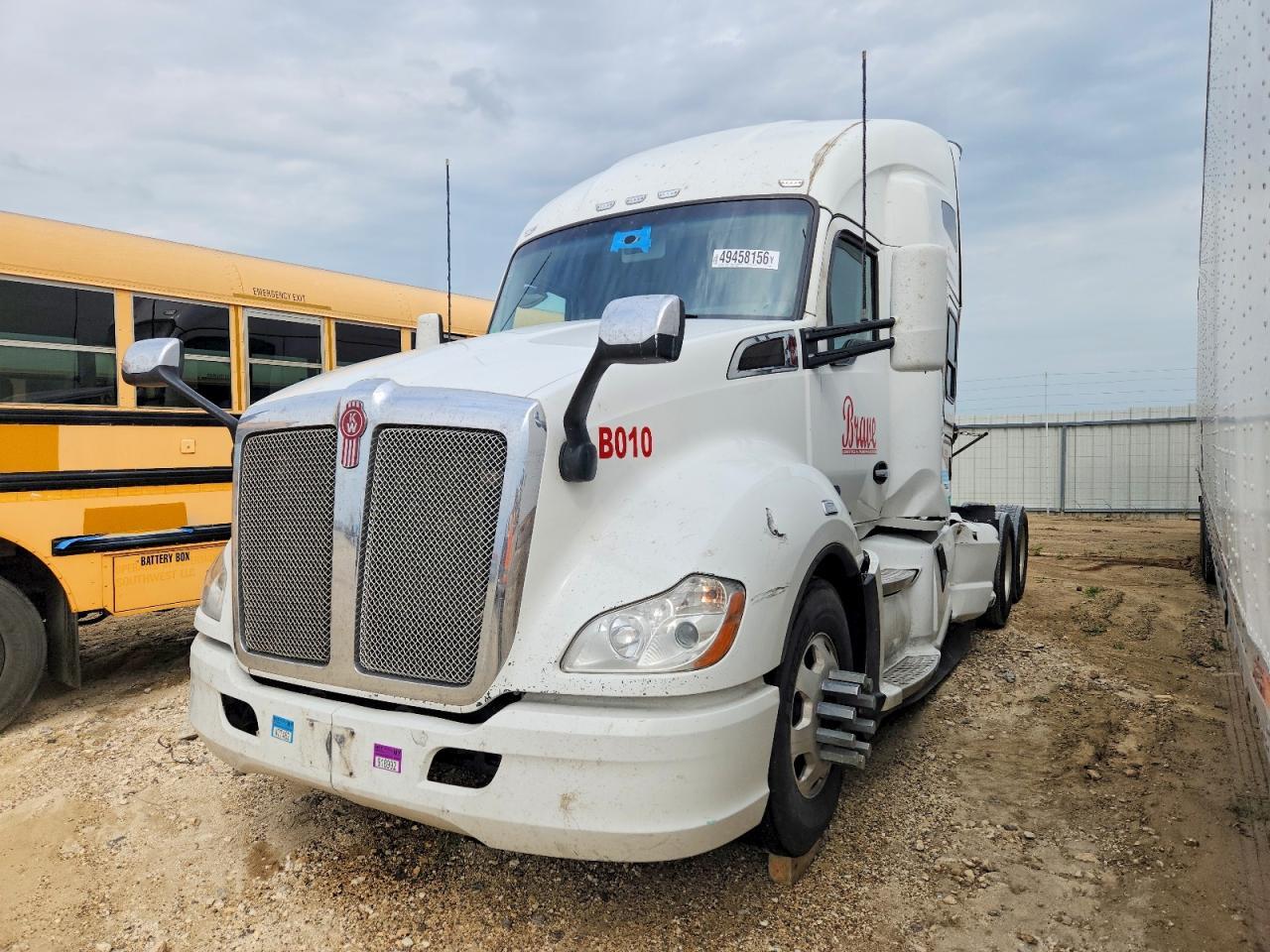 2021 Kenworth T680 Semi Truck